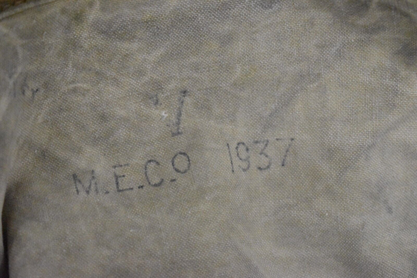 British Army WWII Gas Mask Bag – Respirator Haversack Mk V (Mark 5) – 1937 MECO
