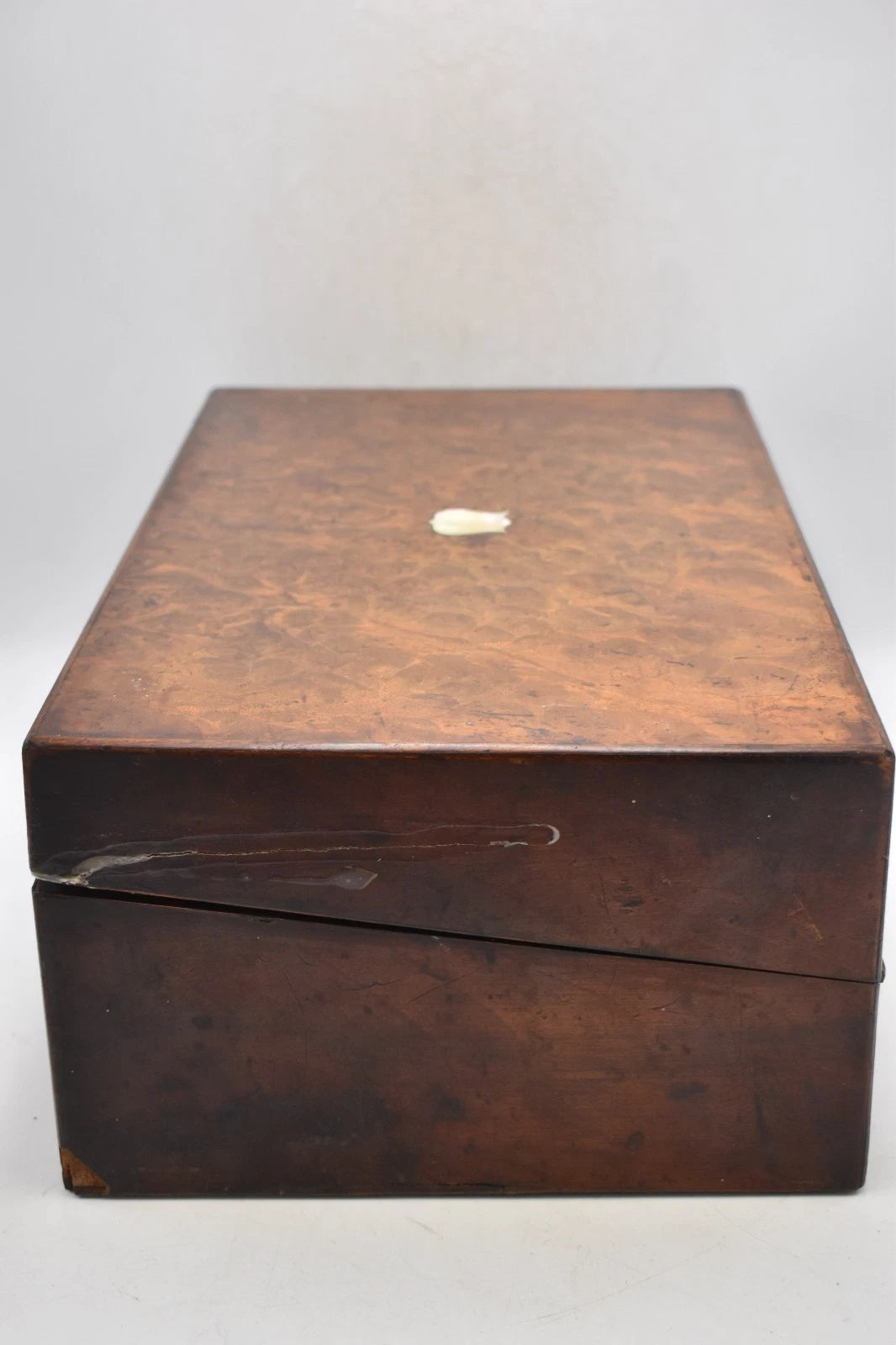 Antique Victorian Burr Walnut Large Writing Slope – 40x24x14cm