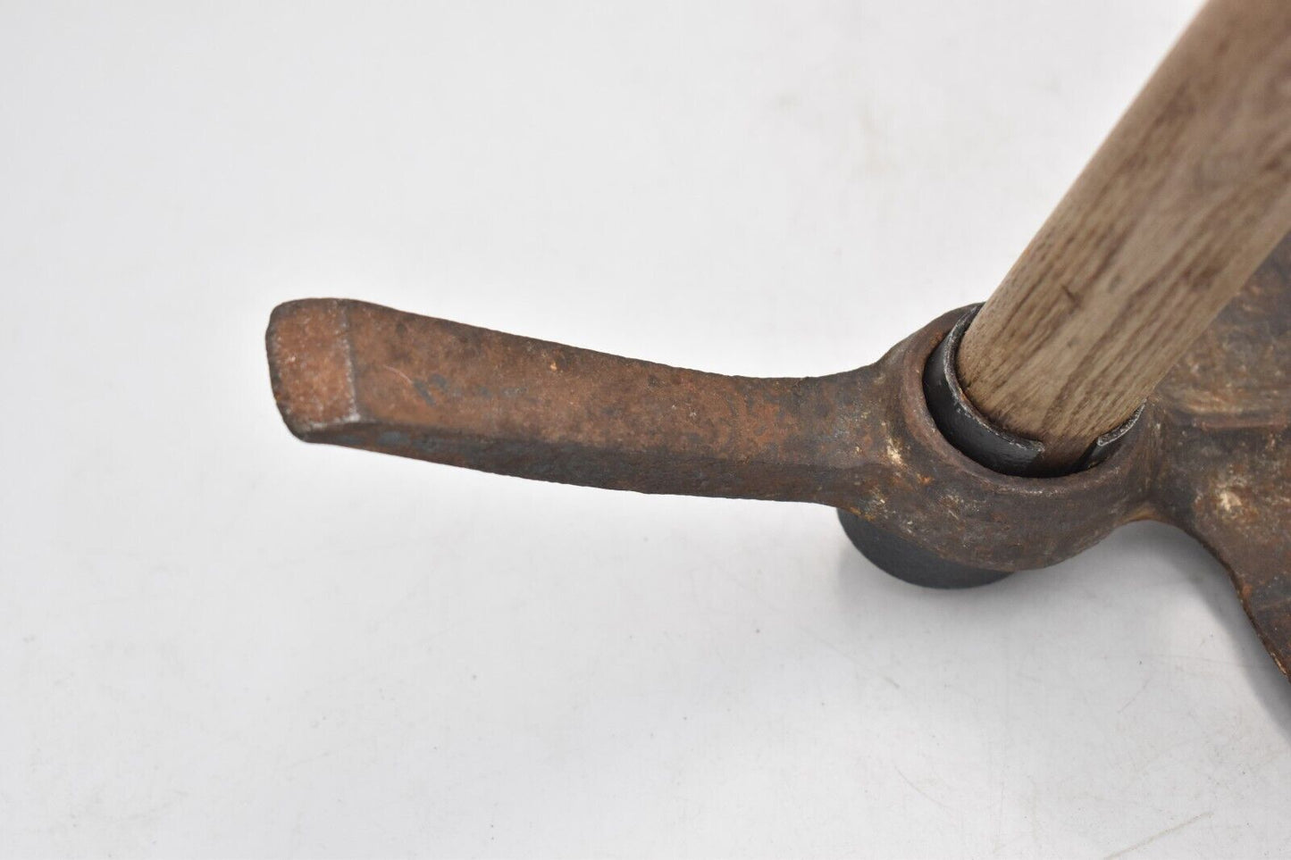 British Army WWII Entrenching Tool – Dated 1941, MKI Helve