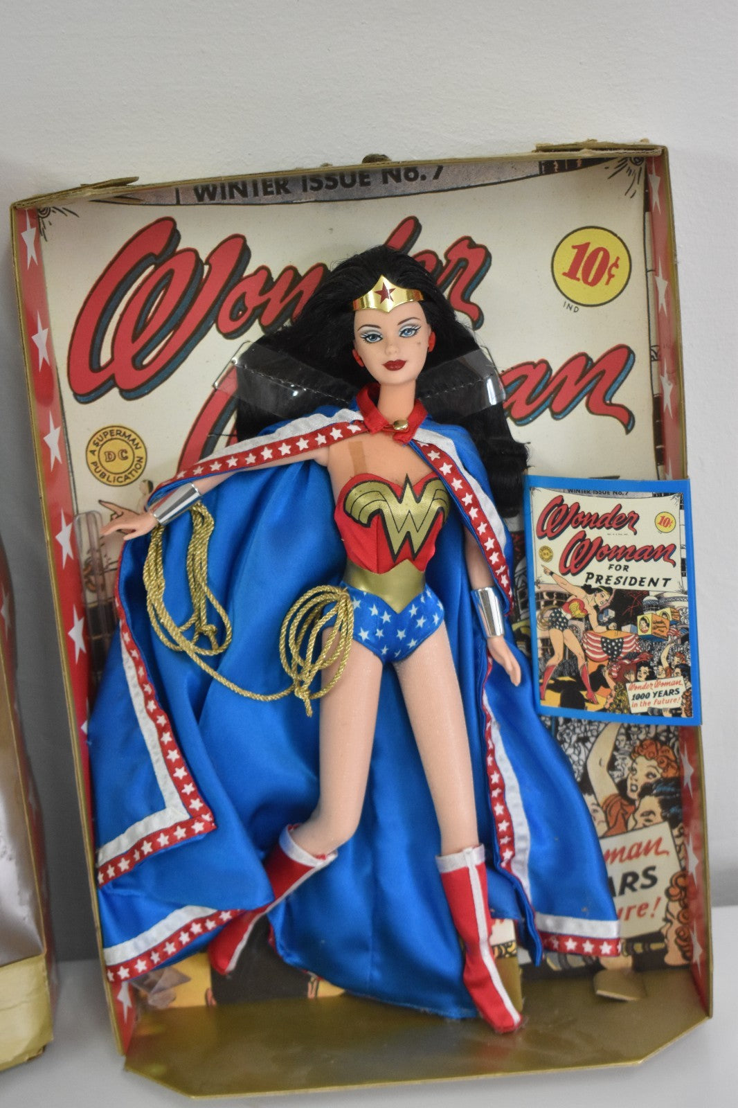 Wonder Woman Barbie Doll 1999 #24638 – Mattel - 1999