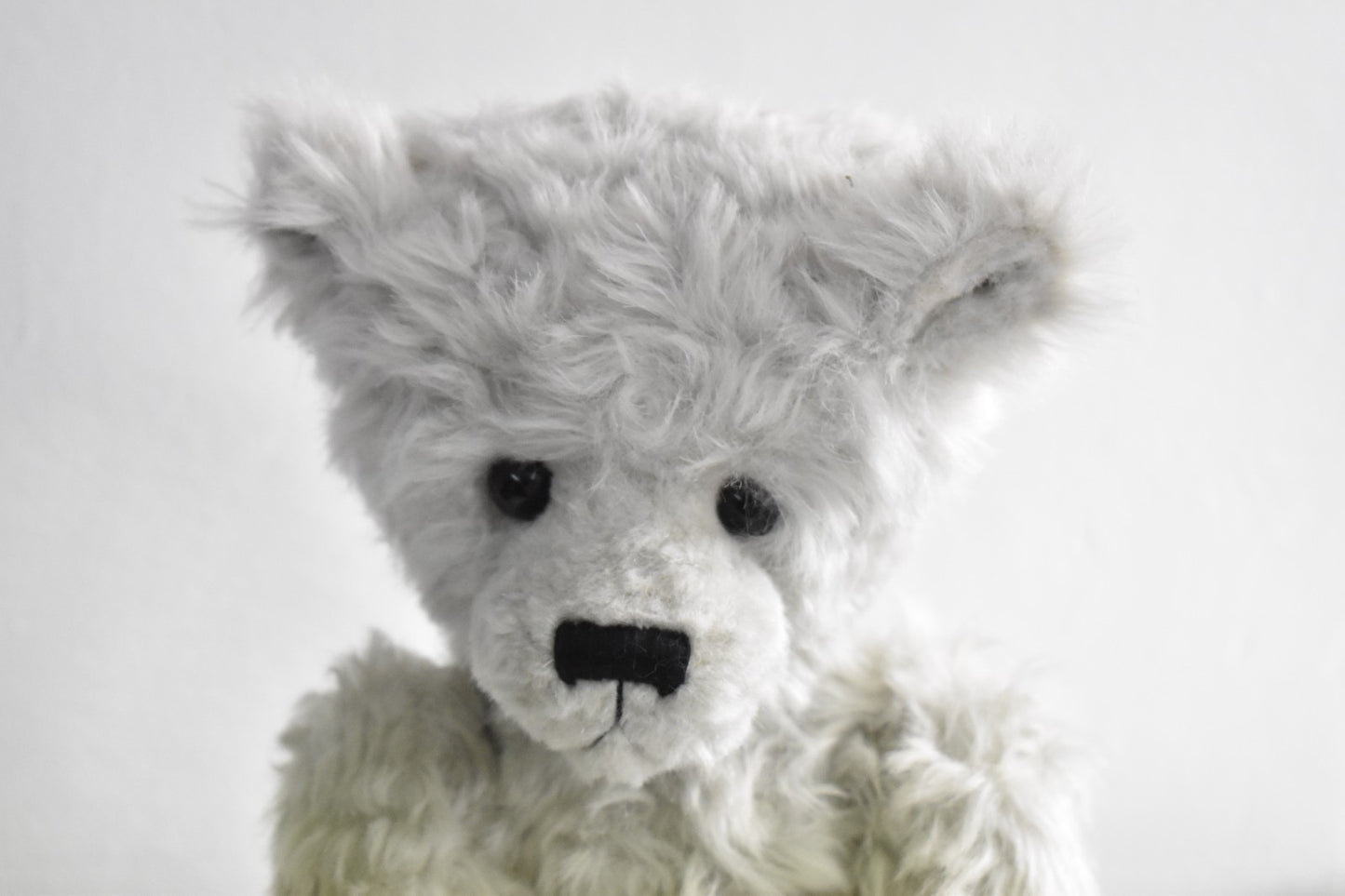 Charlie Bears Margot – Retired – Tagged – Heather Lyell Designed – Growler