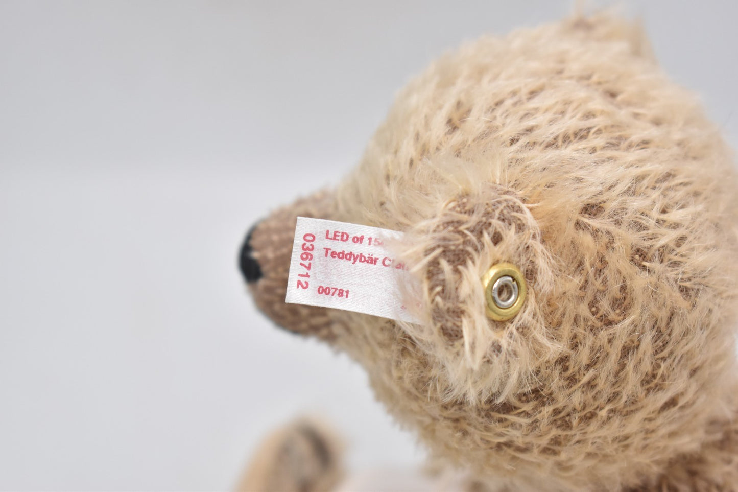 Steiff Claire Teddy Bear – 036712 – Limited Edition #781/1500 – Mohair
