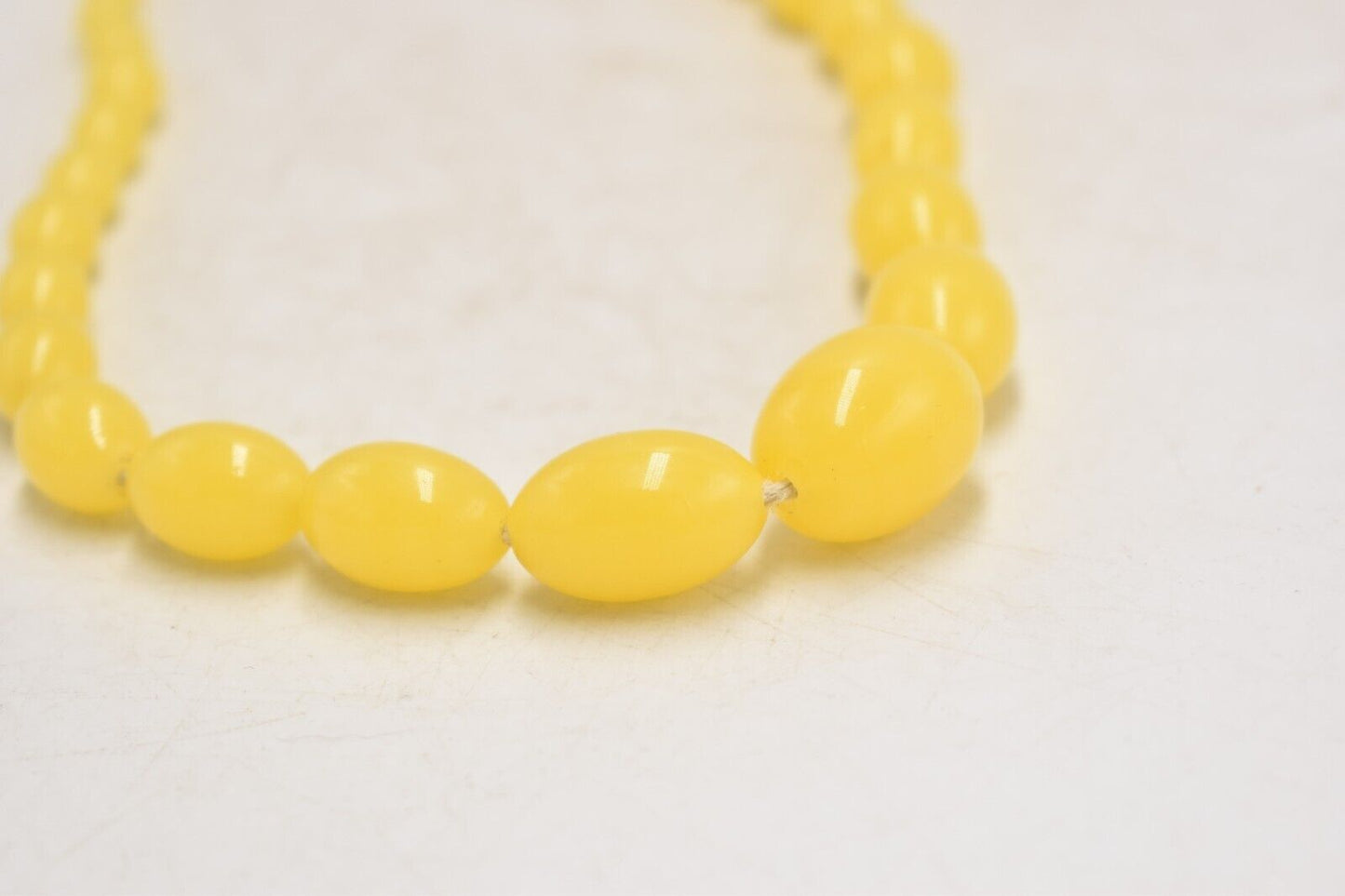 Art Deco Bakelite Butterscotch Amber Egg Yolk Graduated Beaded Necklace – 60cm
