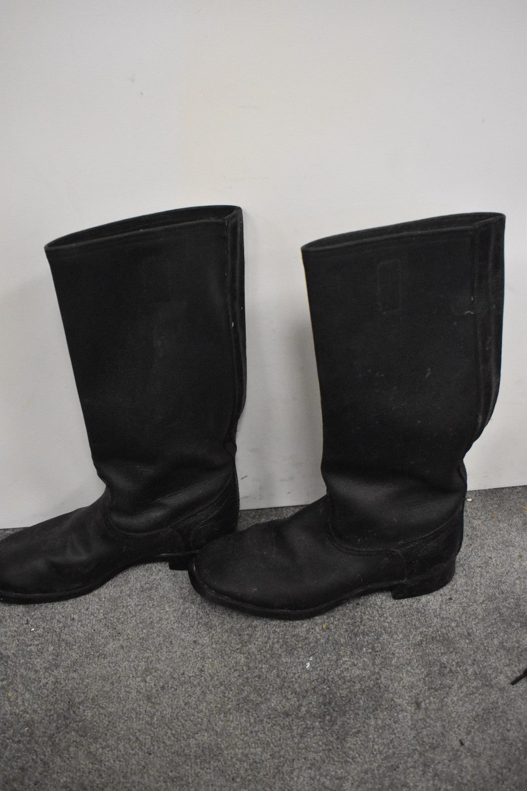 WWII-Type Soviet Red Army Kirzachi Artificial Leather Boots – UK Size 6.5