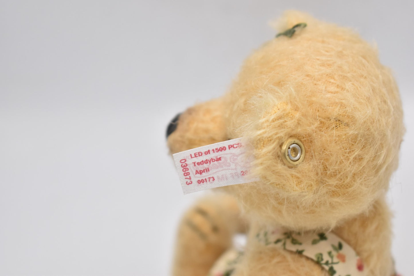 Steiff April Teddy Bear – 036873 – Limited Edition #173/1500 – Mohair
