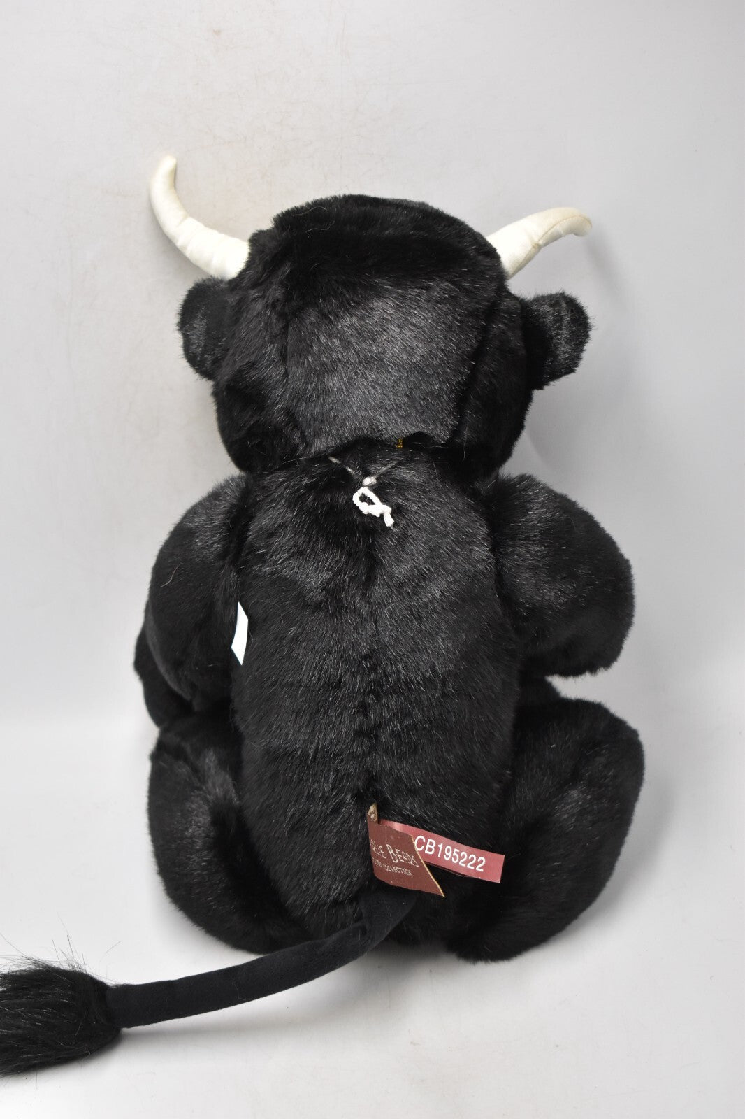 Charlie Bears The Queen's Beast Collection China – Limited Edition 54/2000