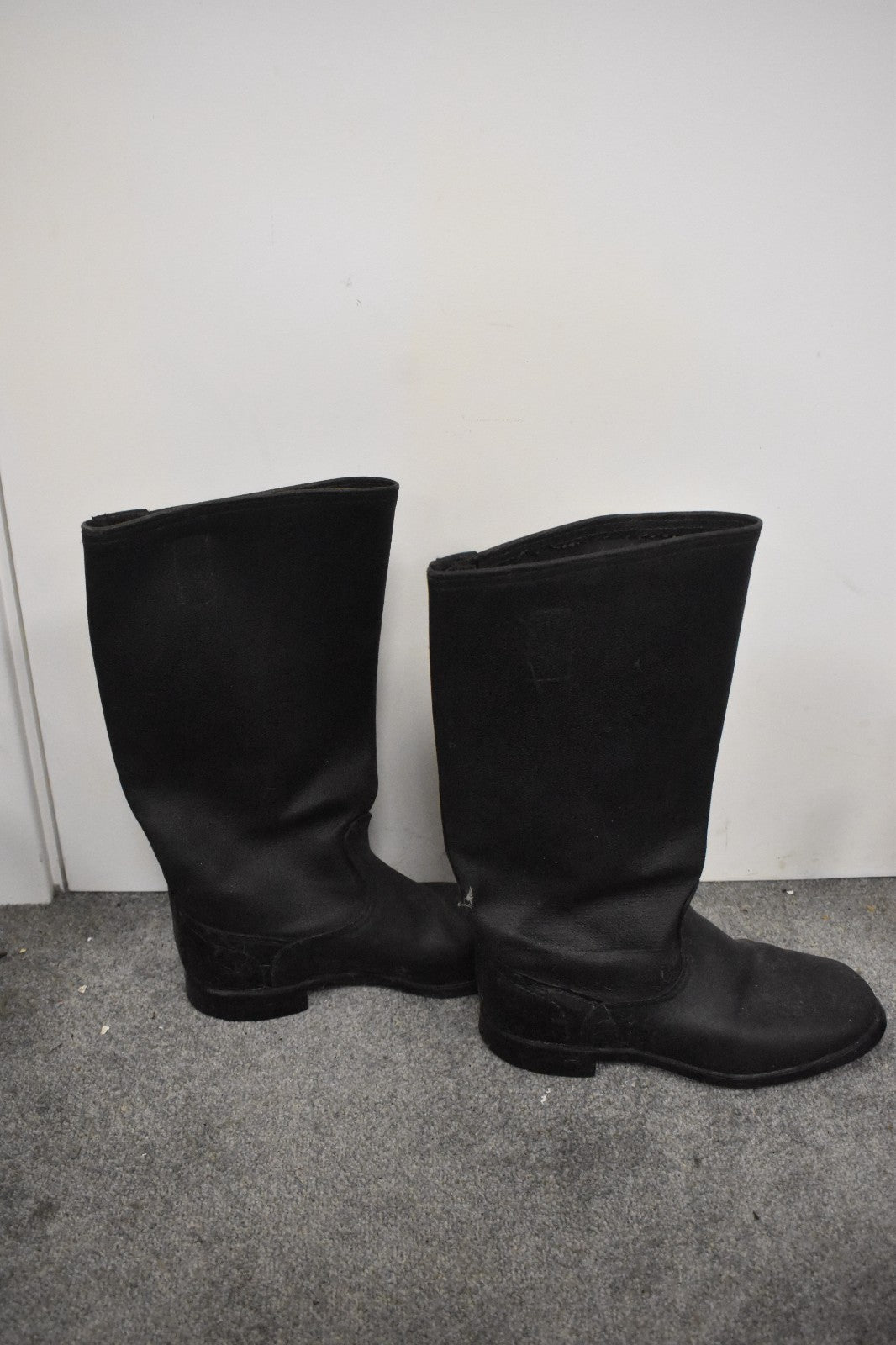 WWII-Type Soviet Red Army Kirzachi Artificial Leather Boots – UK Size 6.5