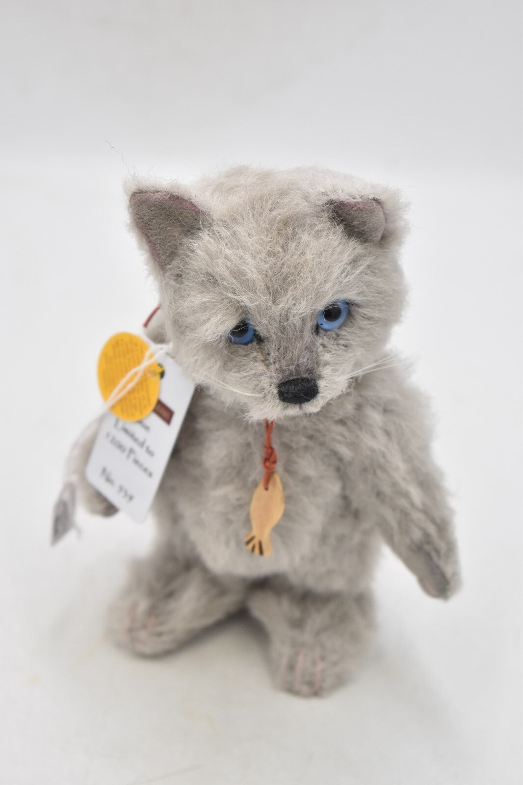 Charlie Bears Minimo Blue Cat – Retired Limited Edition by Isabelle Lee