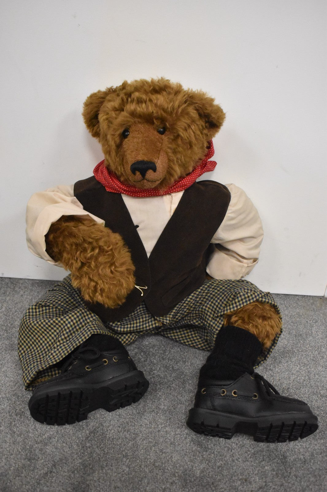 Anita Hill Artist Teddy Bear “Billy Bookworm” OOAK – 70cm Mohair – Fully Jointed