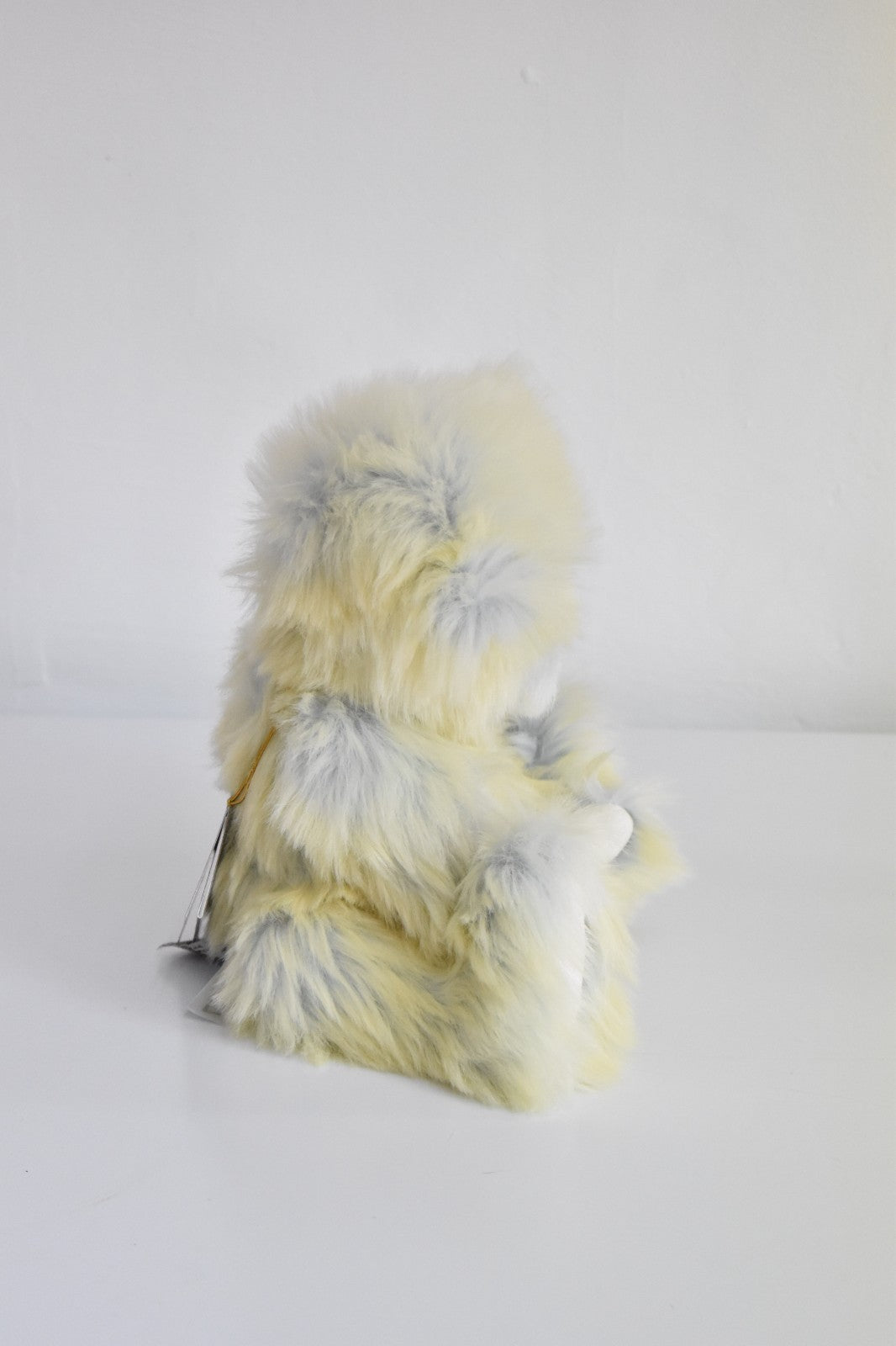 Charlie Bears Elwood – Retired – Tagged – Designed by Heather Lyell