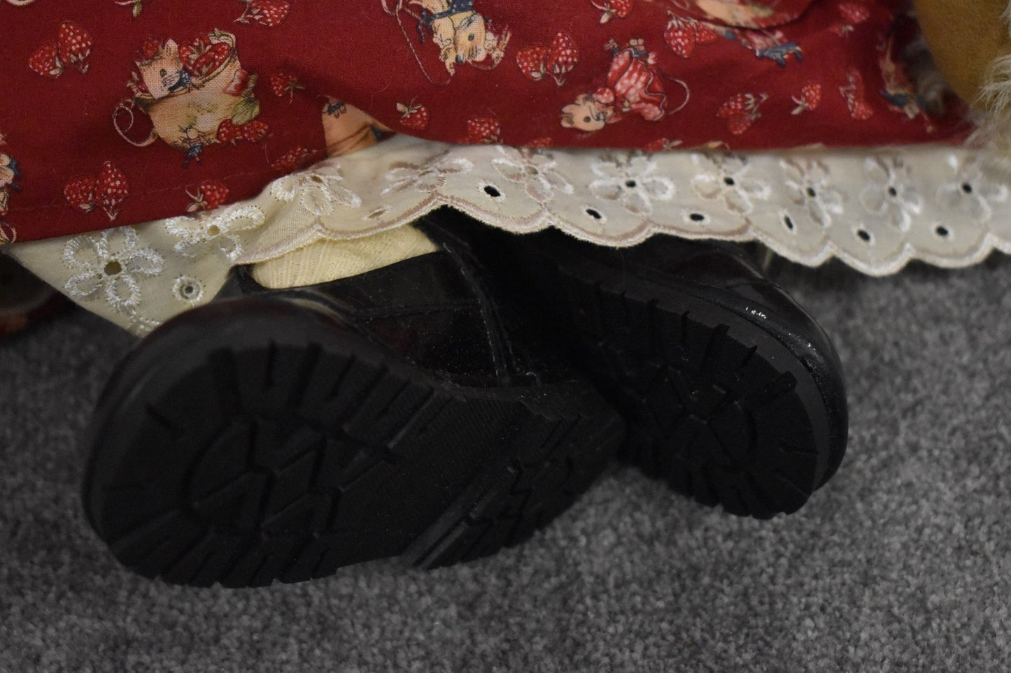 Anita Hill Artist Teddy Bear “Sally Straw” OOAK – Mohair – Fully Jointed – Tags