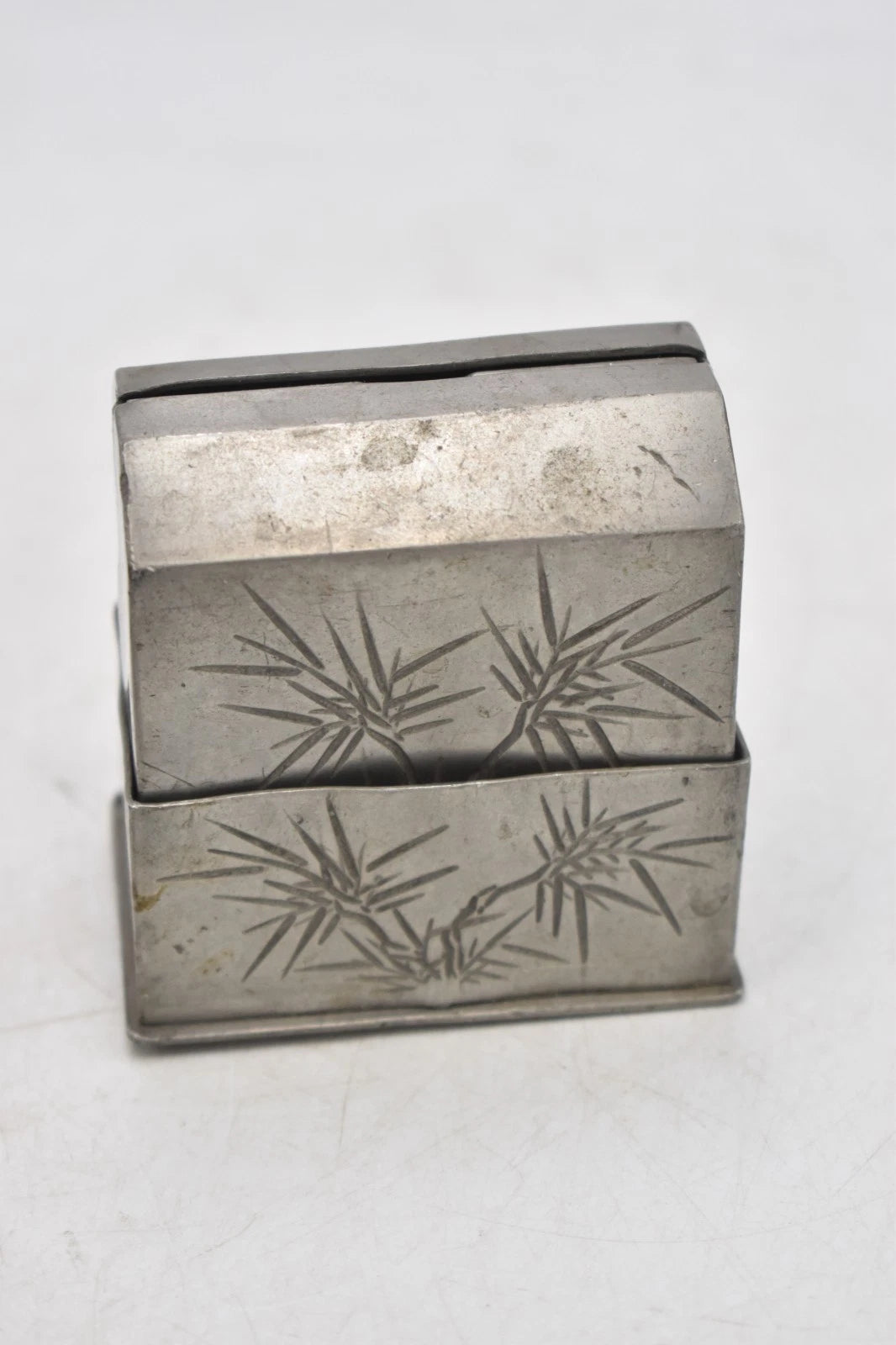 Antique Chinese Kut Hing Pewter Swatow Box Cutting / Dispenser 9cm