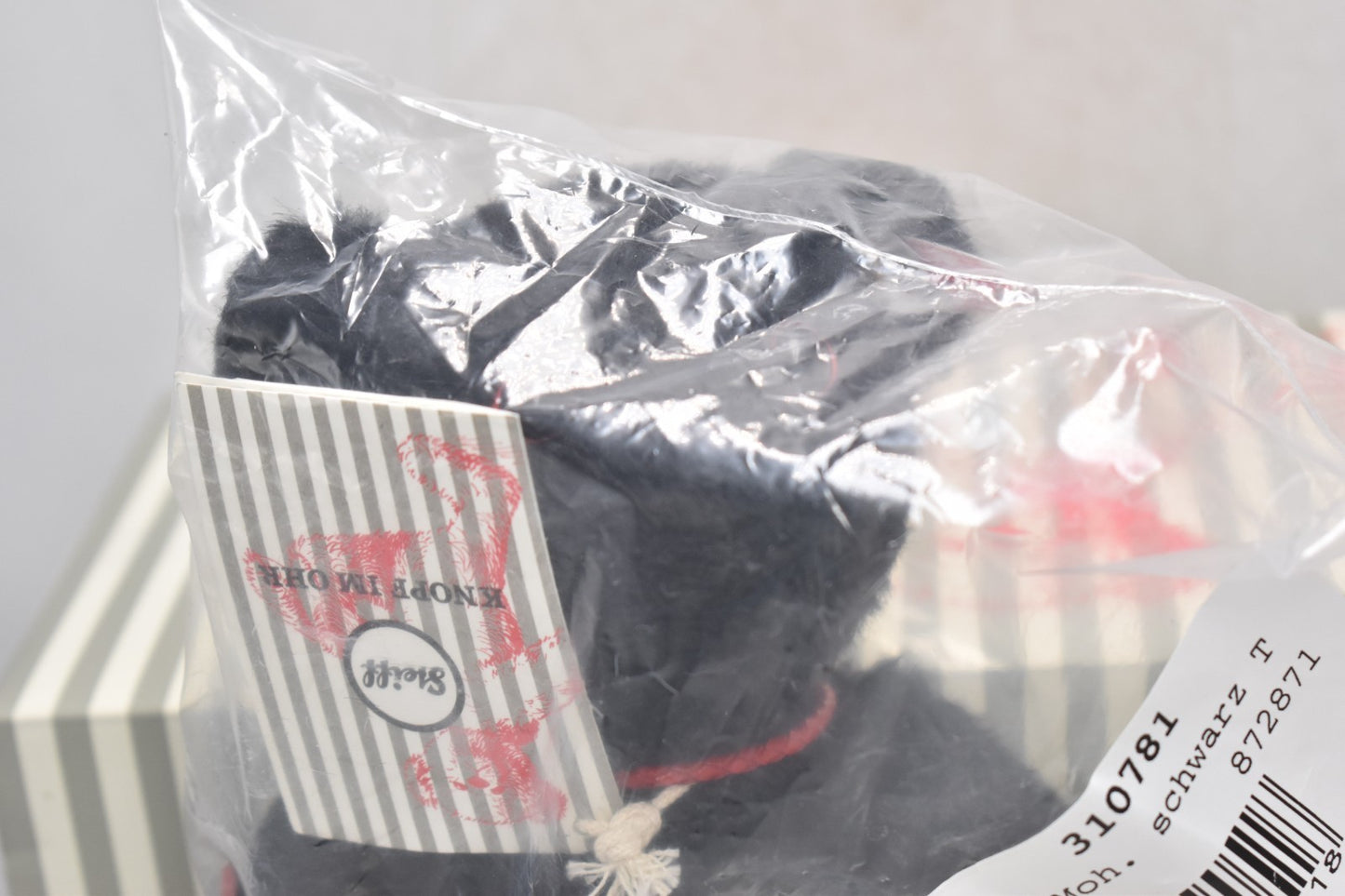 Steiff Titanic Coin Bear 690518 – Limited Edition 699/1912 – Retired Sealed