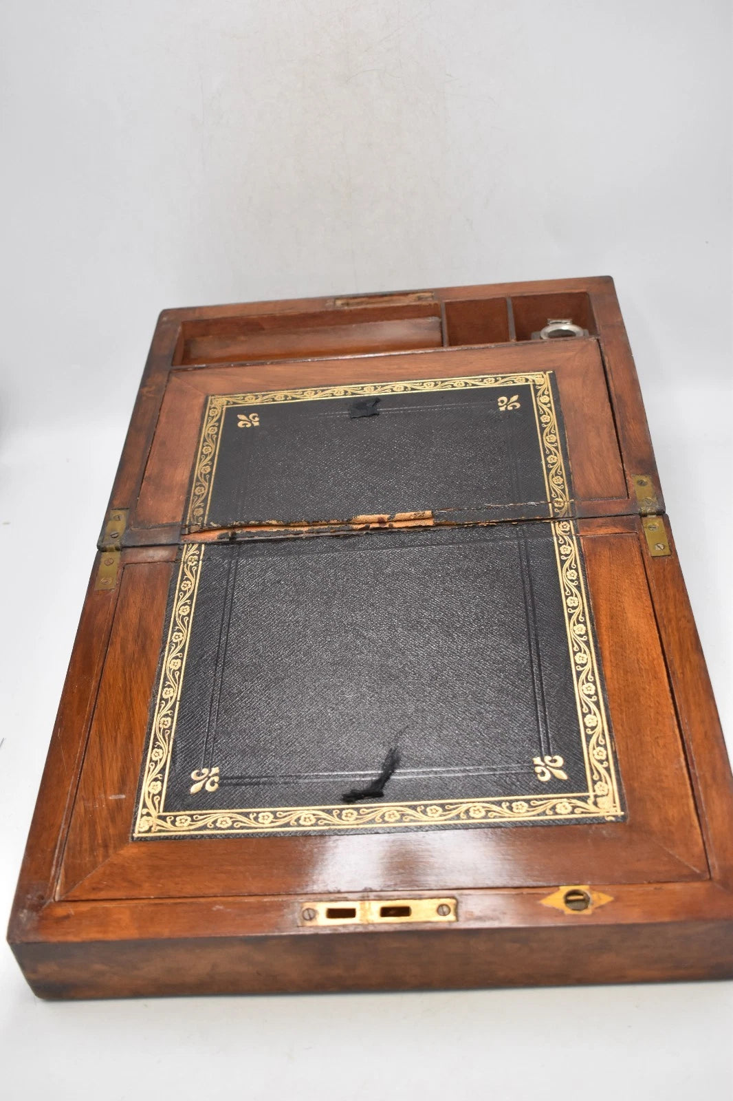 Antique Victorian Burr Walnut Writing Slope – 30x22x16cm