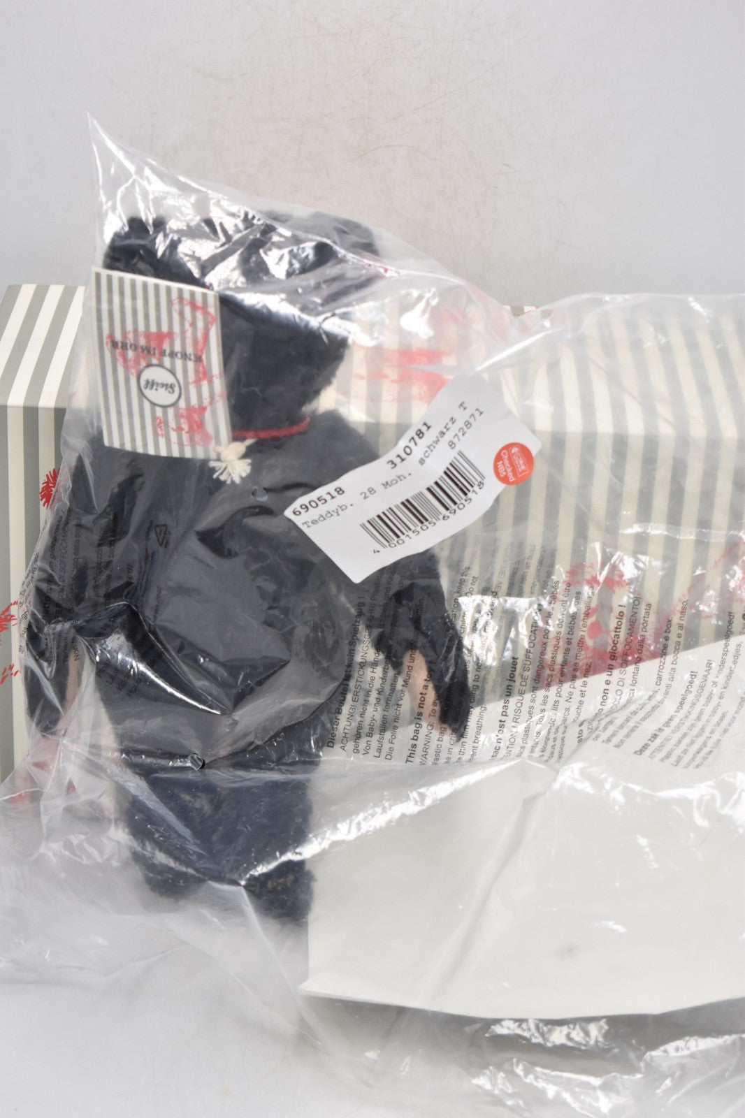 Steiff Titanic Coin Bear 690518 – Limited Edition 699/1912 – Retired Sealed