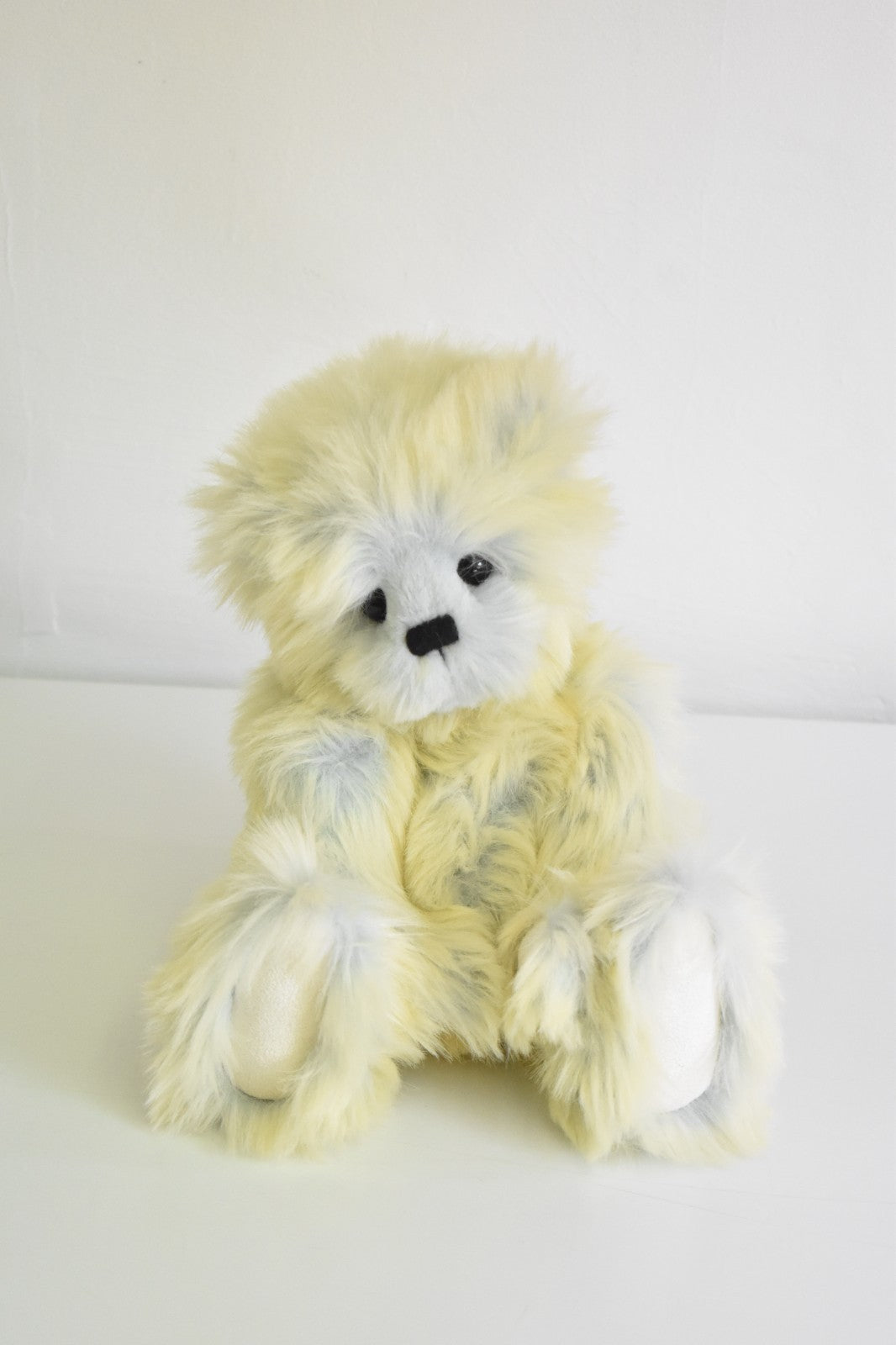 Charlie Bears Elwood – Retired – Tagged – Designed by Heather Lyell