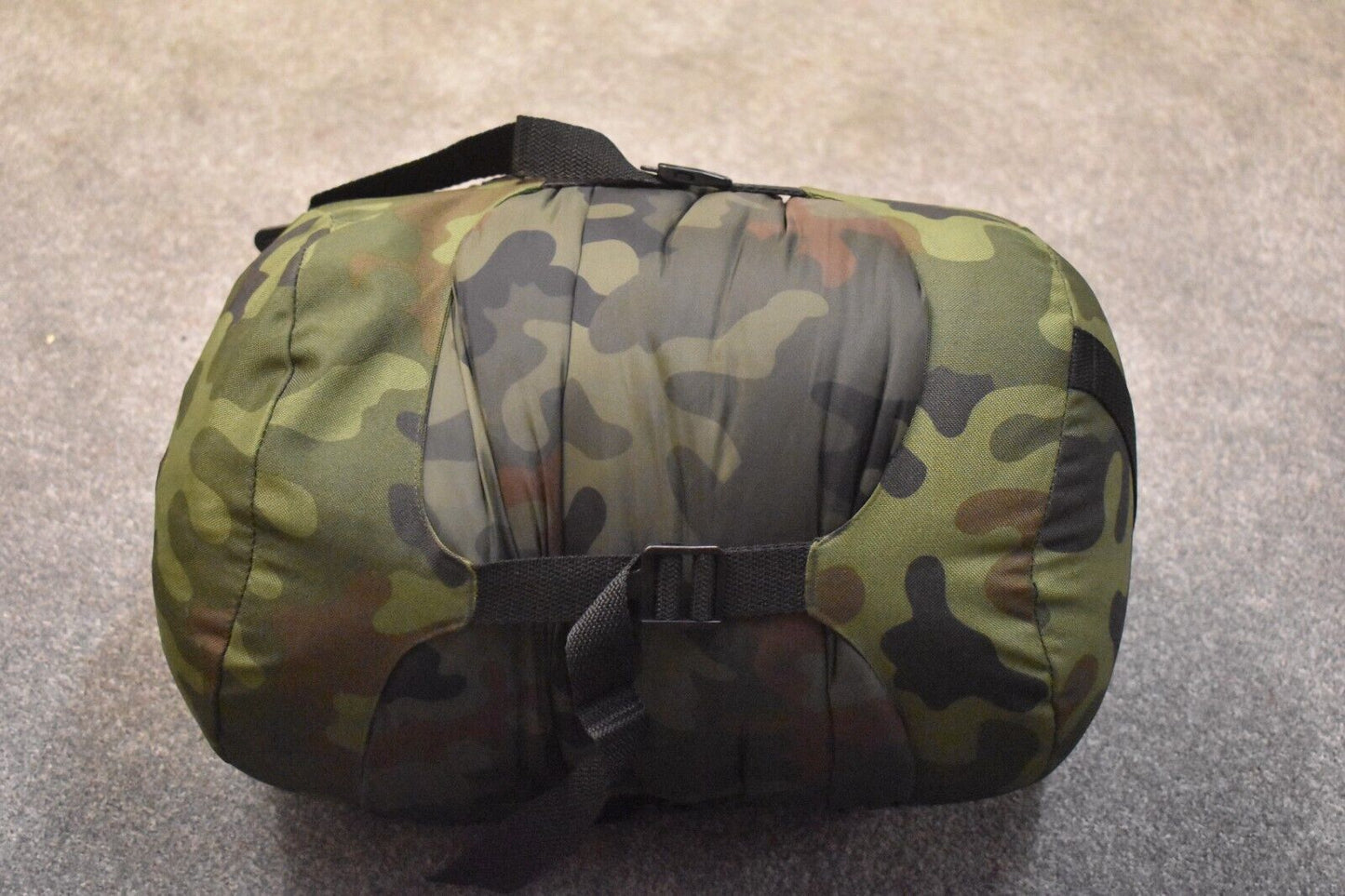 Polish Army Modular Sleep System – Autumn & Winter Sleeping Bag with Liner