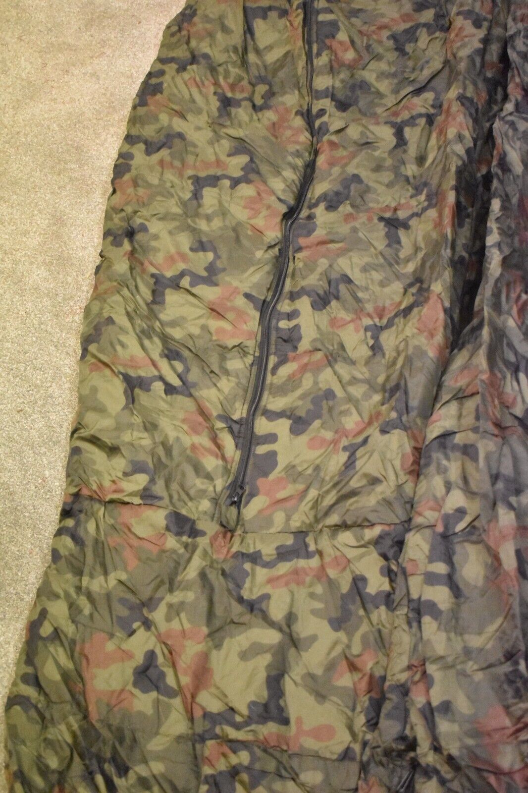 Polish Army Modular Sleep System – Autumn & Winter Sleeping Bag with Liner