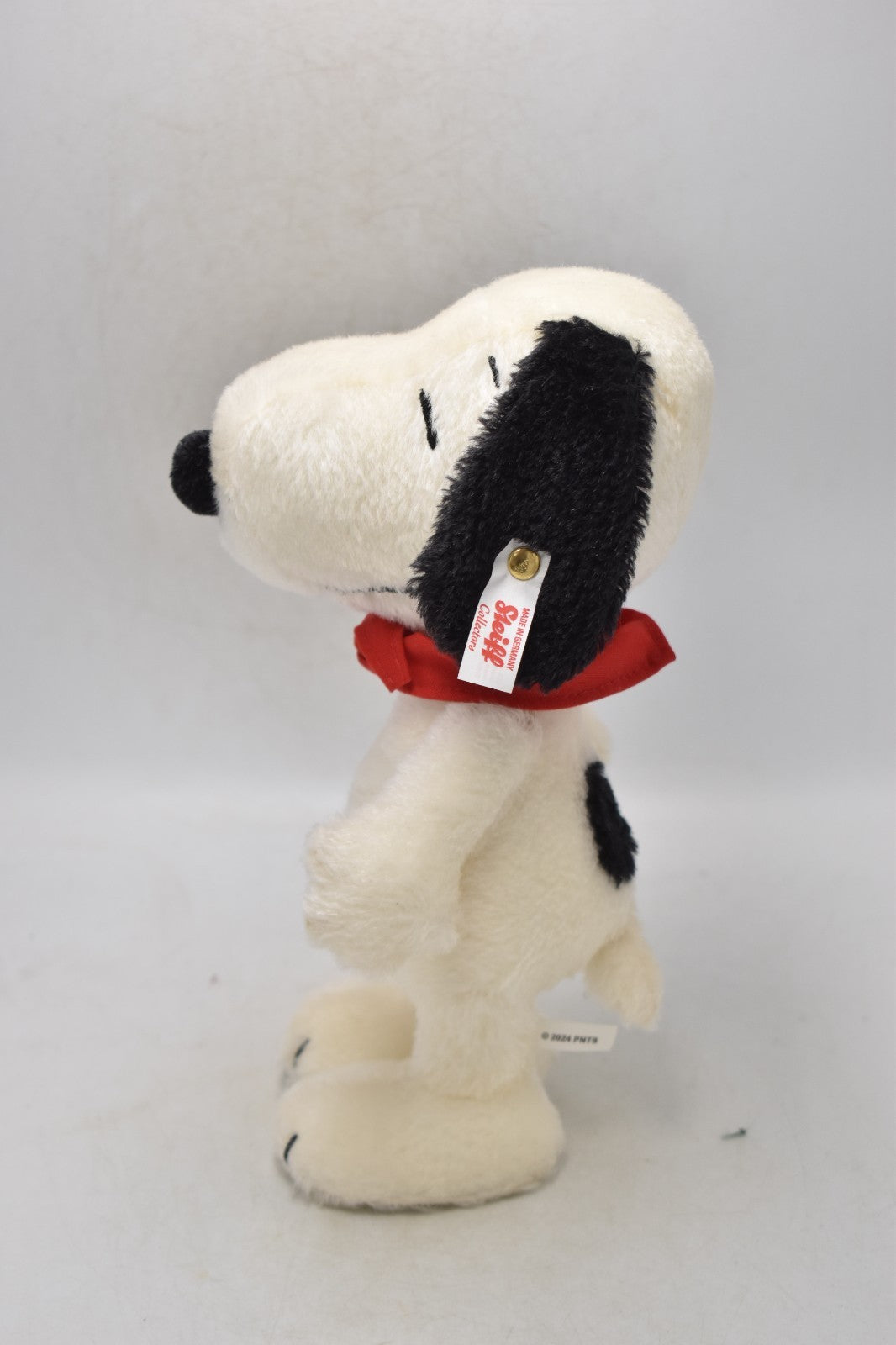 Steiff Snoopy Beagle Scout 50th Anniversary Limited Edition 356063 26cm