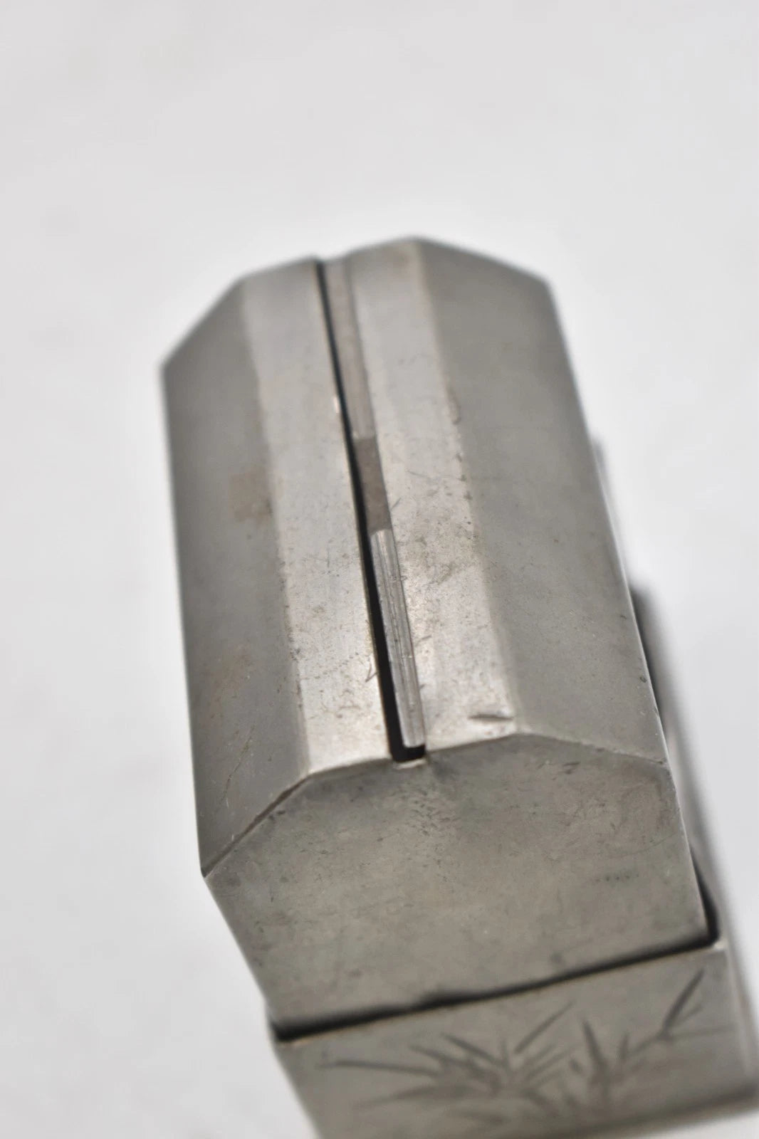 Antique Chinese Kut Hing Pewter Swatow Box Cutting / Dispenser 9cm