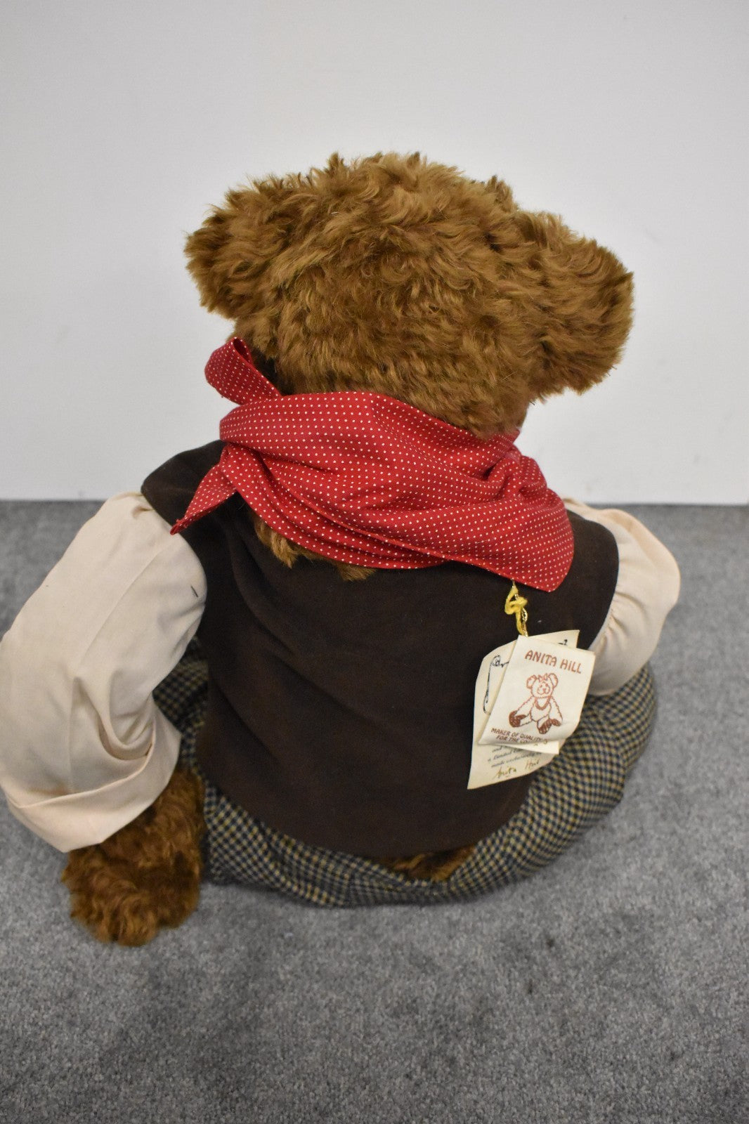 Anita Hill Artist Teddy Bear “Billy Bookworm” OOAK – 70cm Mohair – Fully Jointed