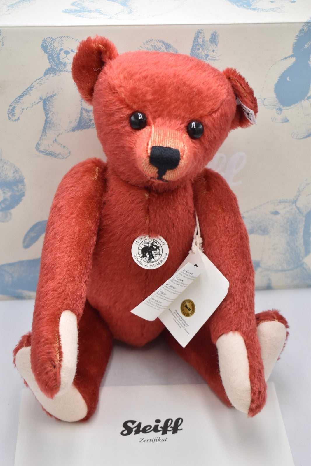 Steiff Teddy Bear Red Replica 1912/1913 – 408793 – Limited Edition #686