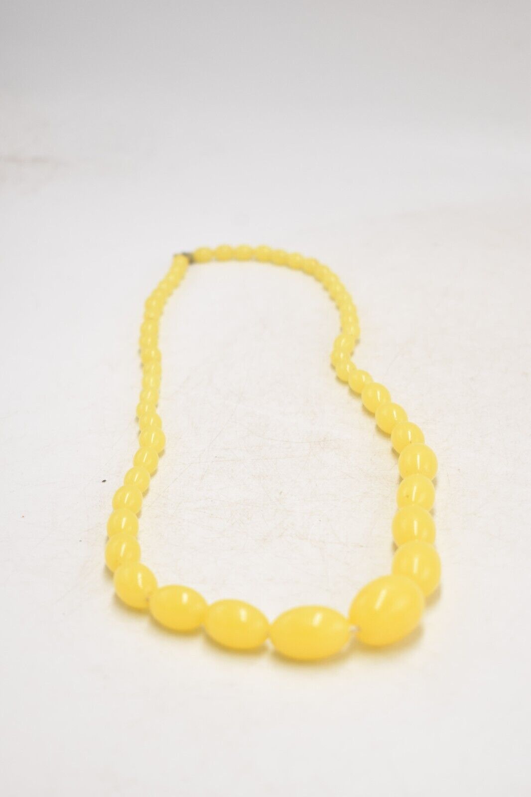 Art Deco Bakelite Butterscotch Amber Egg Yolk Graduated Beaded Necklace – 60cm