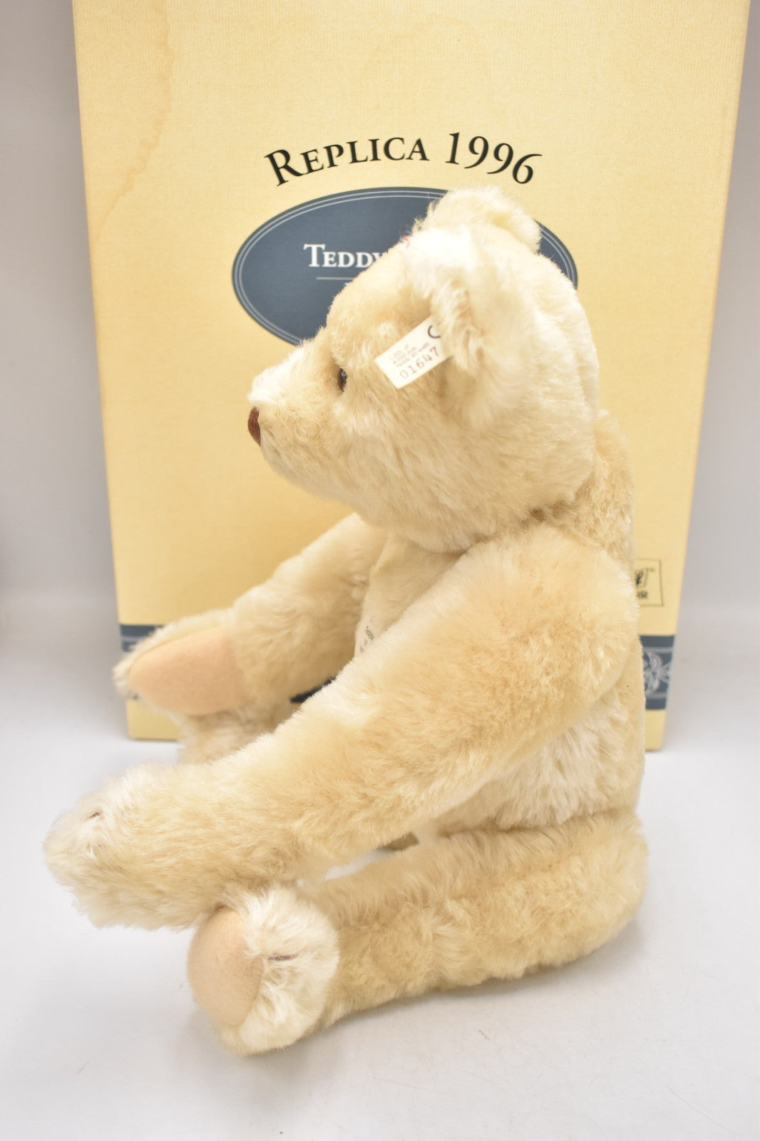Steiff 1921 Replica Teddy Bear 1996 Limited Edition – 40cm
