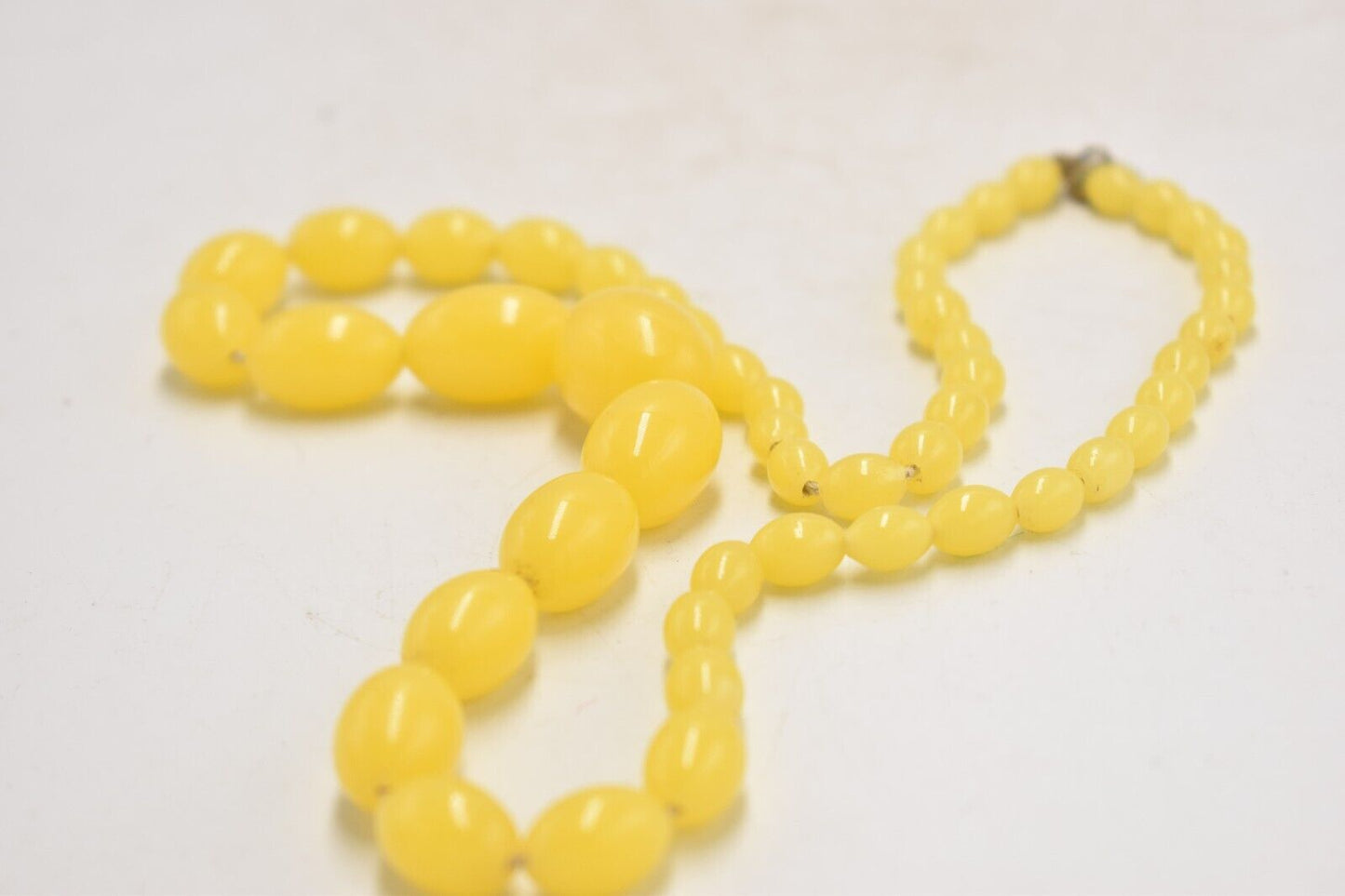 Art Deco Bakelite Butterscotch Amber Egg Yolk Graduated Beaded Necklace – 60cm
