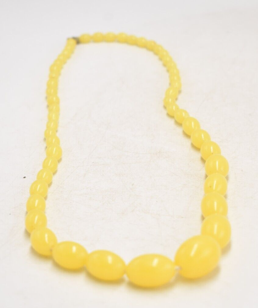 Art Deco Bakelite Butterscotch Amber Egg Yolk Graduated Beaded Necklace – 60cm